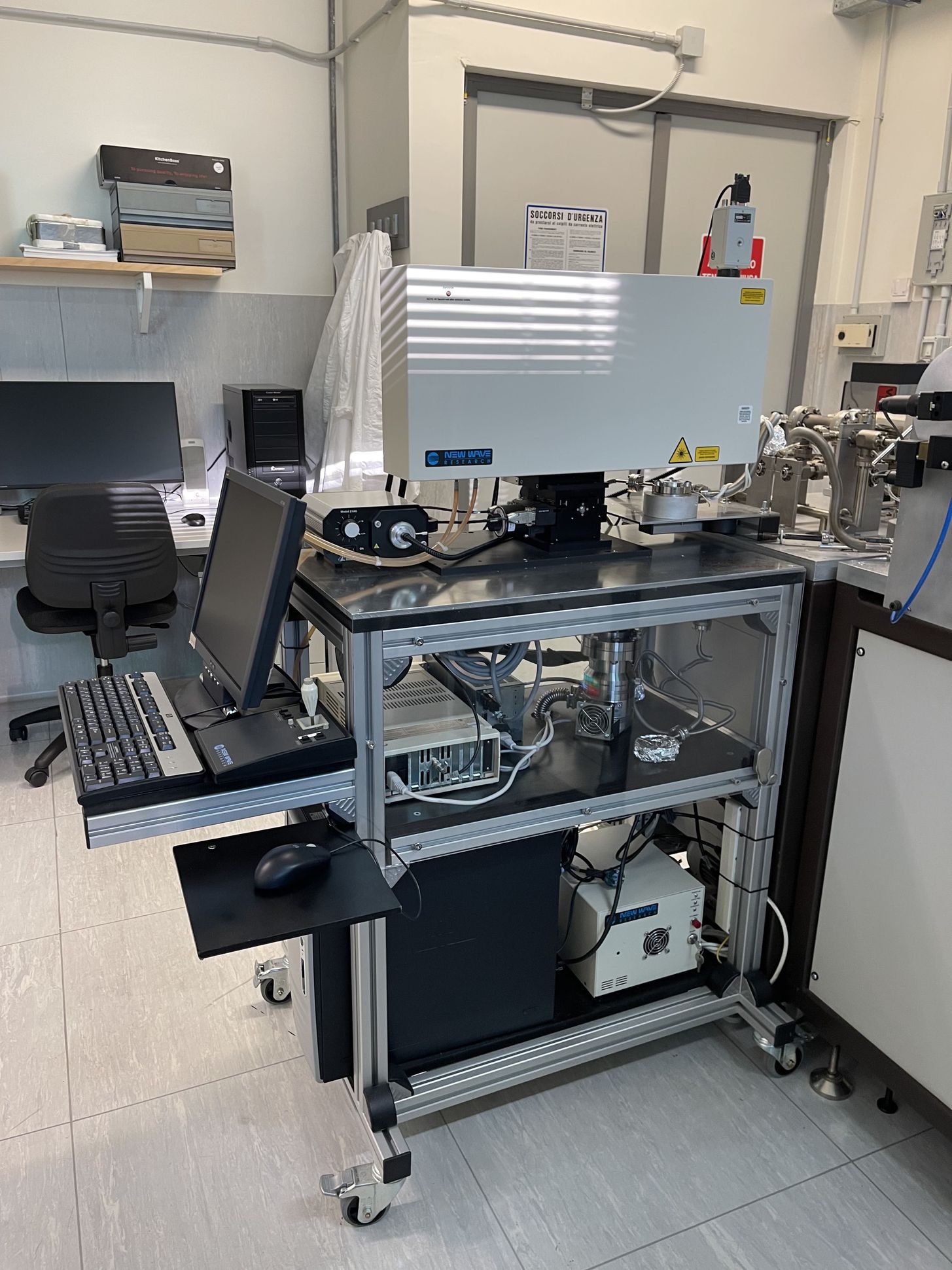 Il sistema di estrazione dotato di laser a CO2 (MIR10-30).