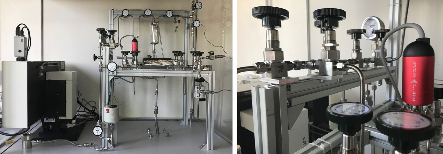 On the left, 18O/16O and 17O/16O extraction line by laser fluorination of silicates. On the right , a detail of the oxygen purification line, with valves and in red vacuum gauge.