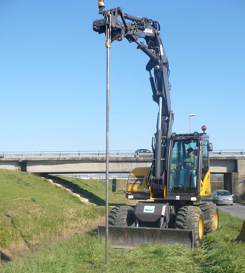 In some cases, an excavator can very quickly do the extraction of the pipeline